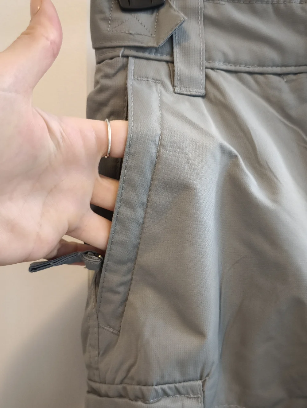 NWT Arctix Gray Waterproof Youth Cargo Pants